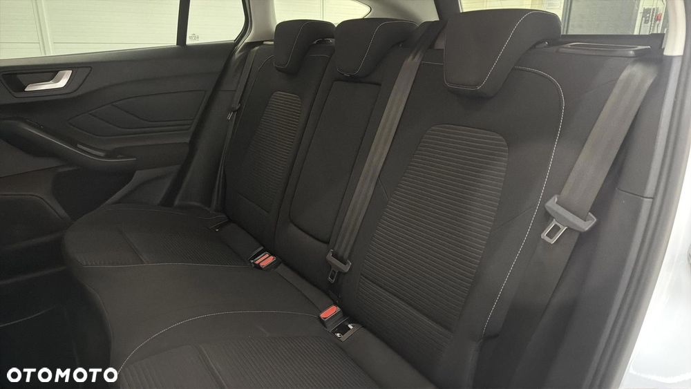 Ford Focus 1.0 EcoBoost mHEV Titanium X - 17