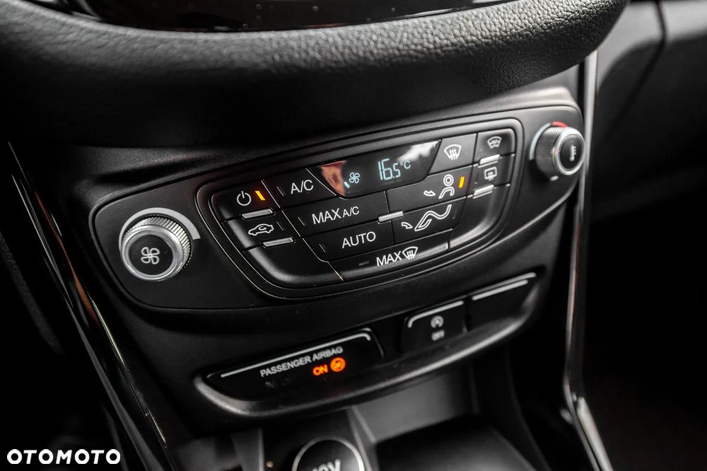 Ford B-MAX 1.0 EcoBoost Titanium - 24