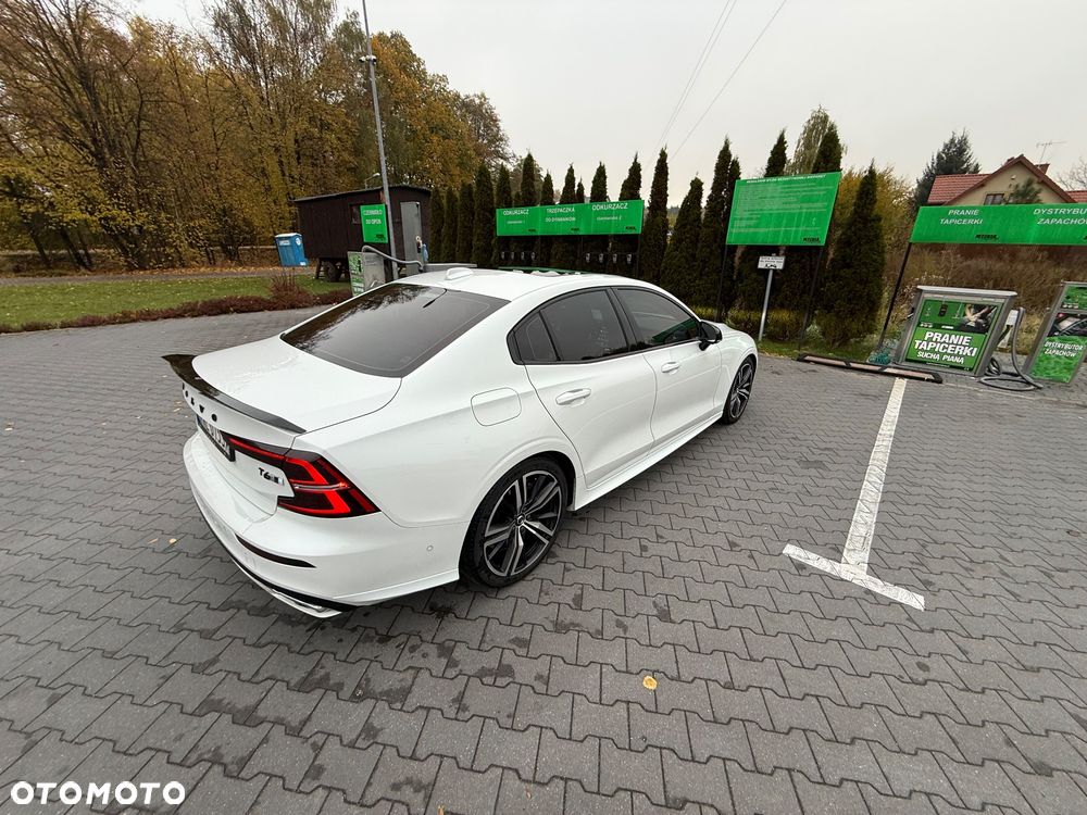Volvo S60 T6 AWD R-Design - 13