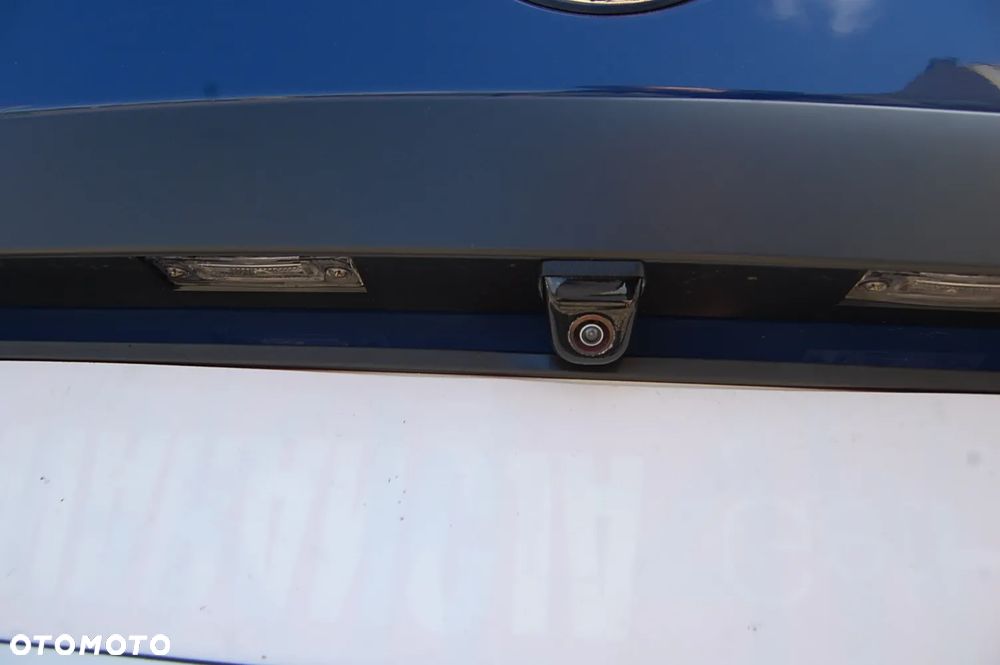 Volkswagen Caravelle - 17