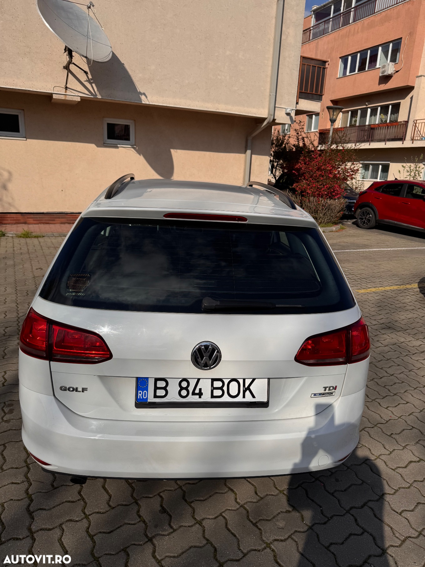 Volkswagen Golf - 2