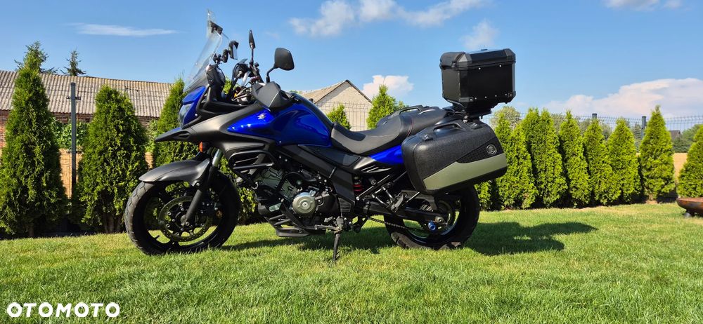 Suzuki V-STROM - 1