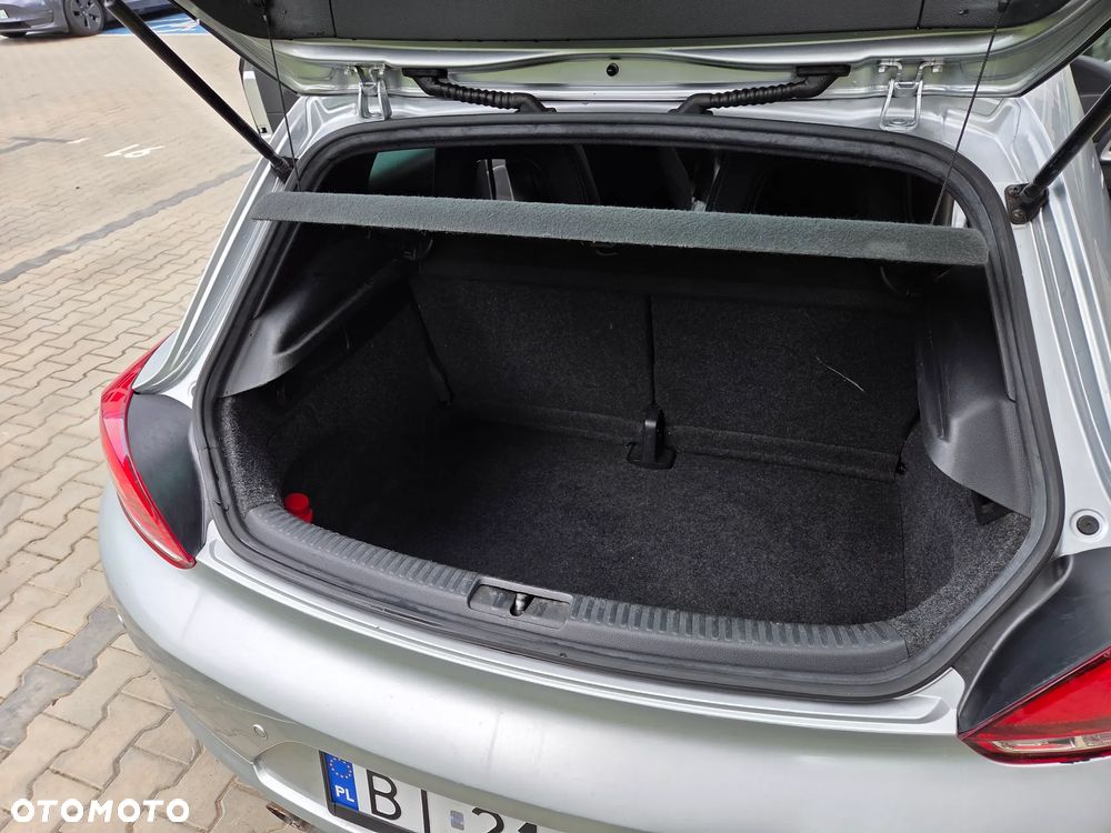 Volkswagen Scirocco 2.0 TSI - 13