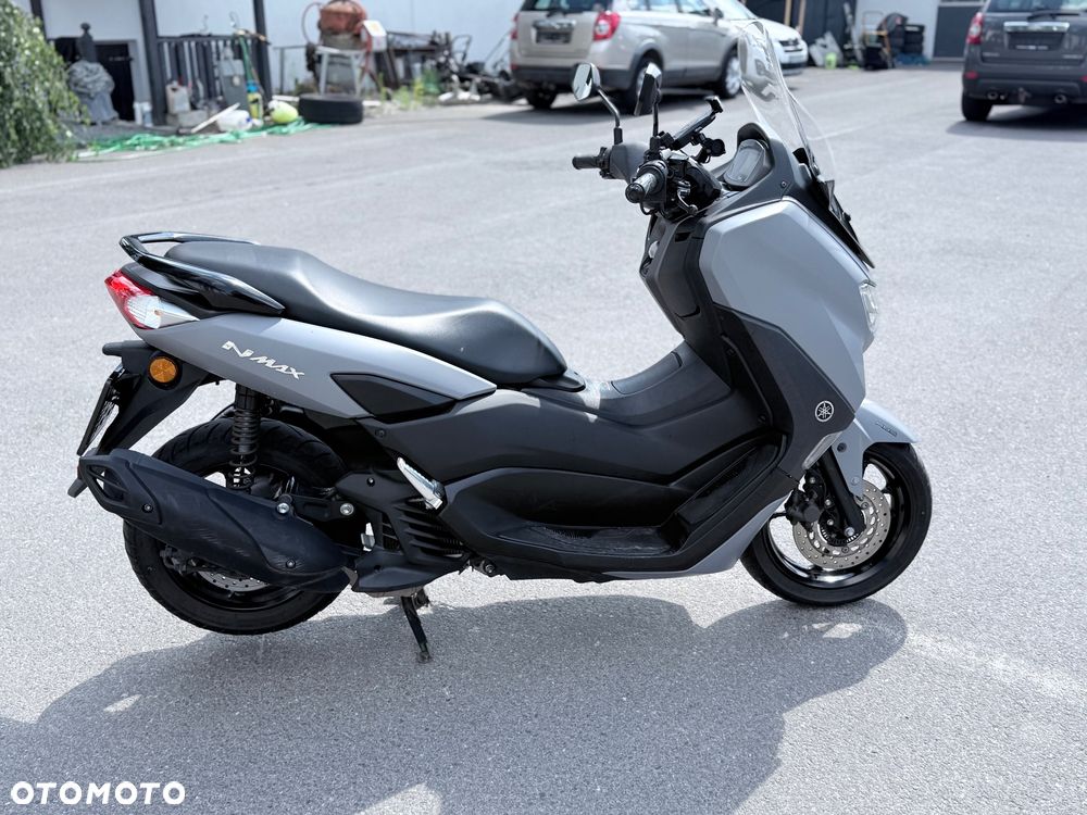 Yamaha NMAX - 15