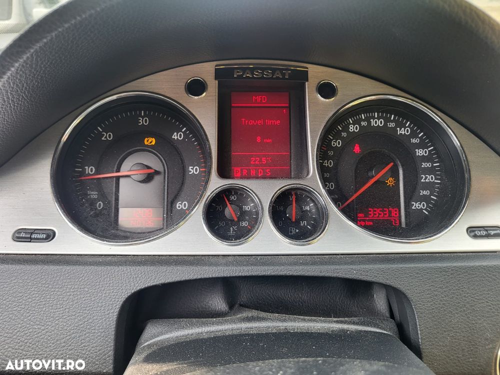 Volkswagen Passat 2.0 TDI Comfortline DPF DSG - 8