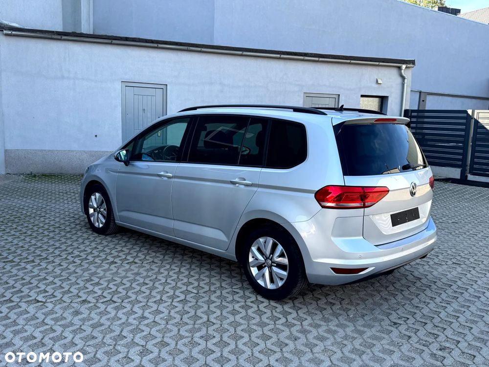 Volkswagen Touran 1.6 TDI SCR BlueMotion Technology Comfortline - 8