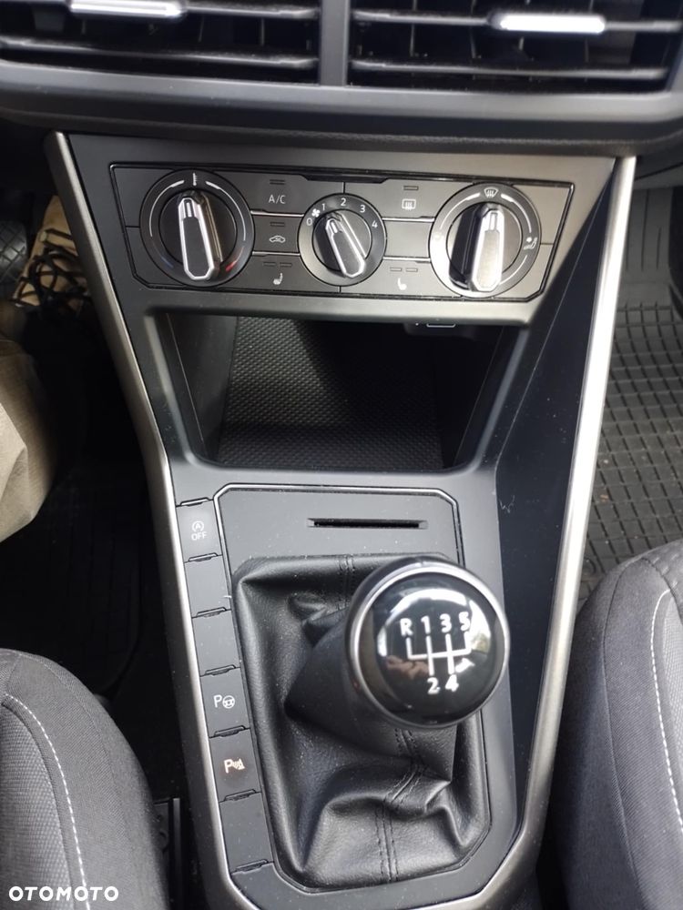 Volkswagen Polo 1.0 (Blue Motion Technology) Comfortline - 16