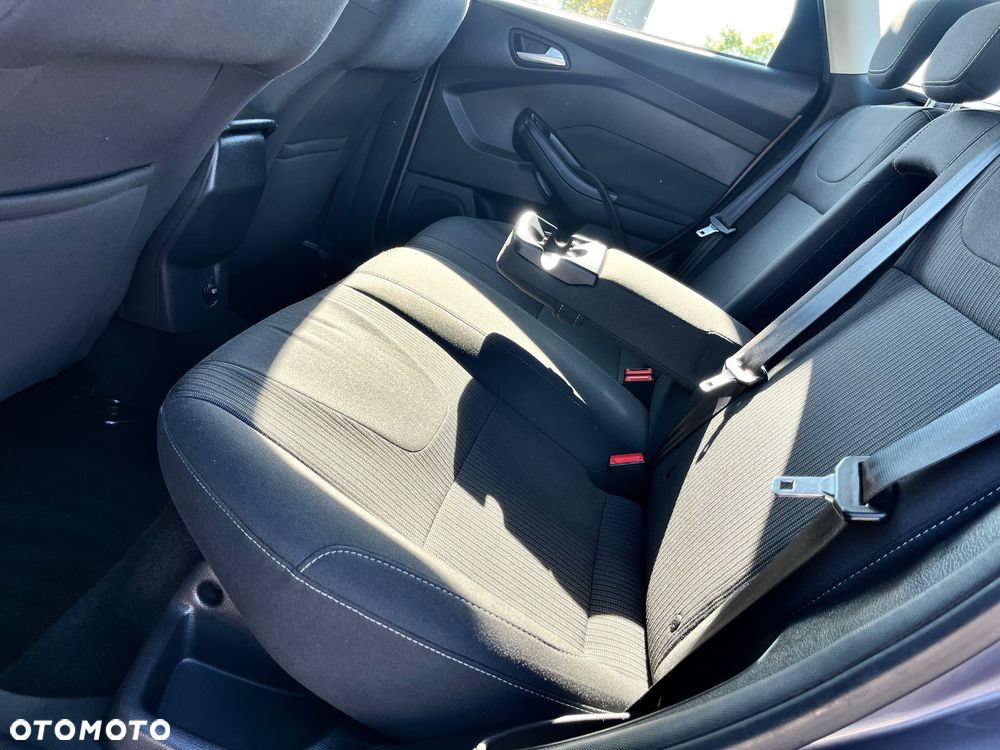 Ford Focus 1.0 EcoBoost Titanium - 17