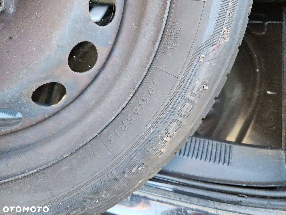 Koło zapasowe wkład lewarek klucz Skoda Octavia II Lift 2011r Dunlop 195/65/15 ET47  5x112 - 3