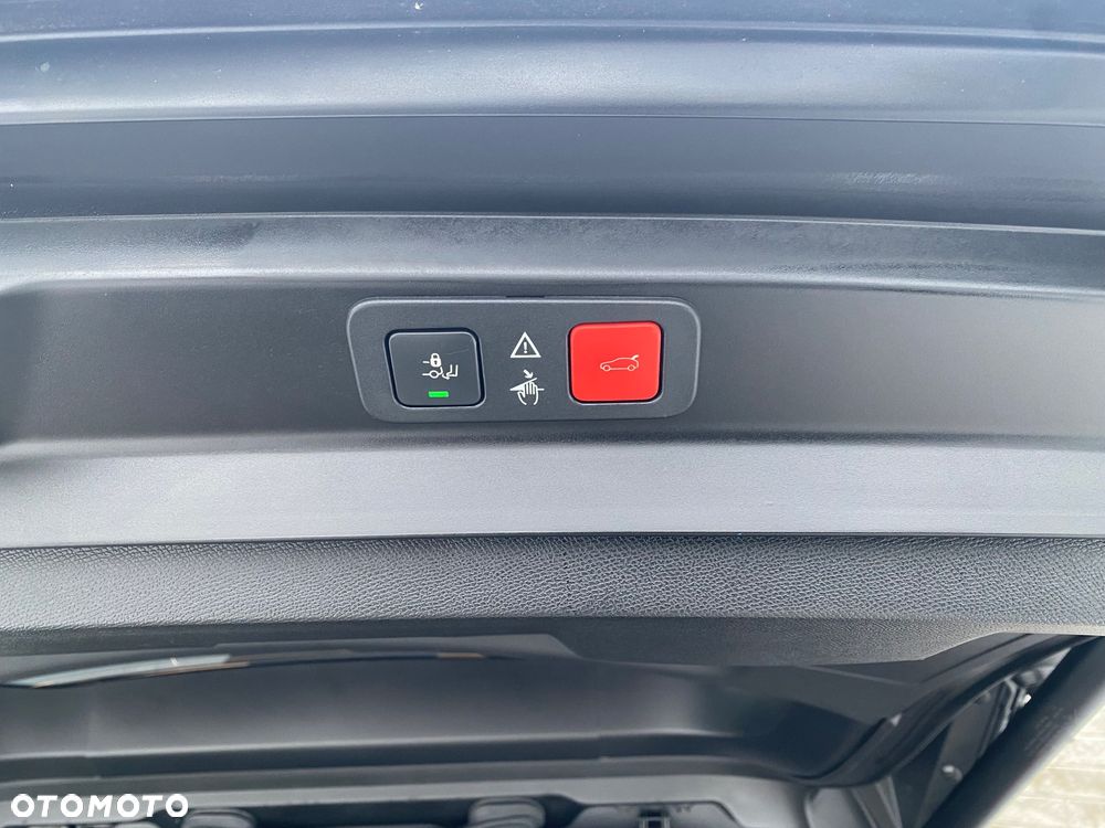 Peugeot 5008 PureTech 130 EAT8 Stop & Start GT - 23