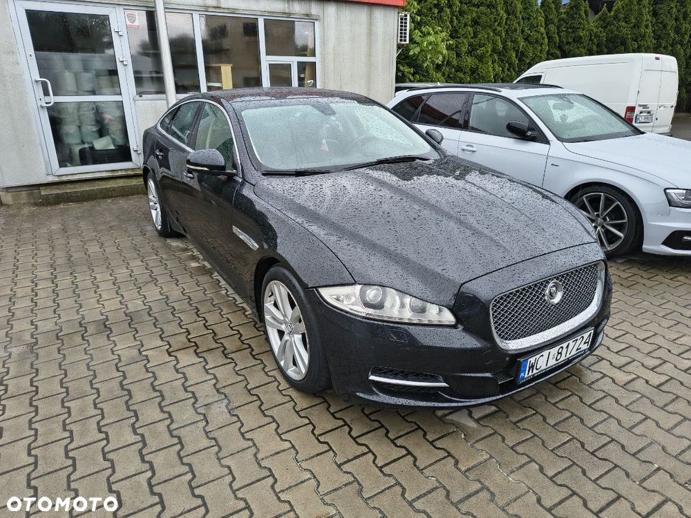 Jaguar XJ 3.0 D V6 Luxury - 4