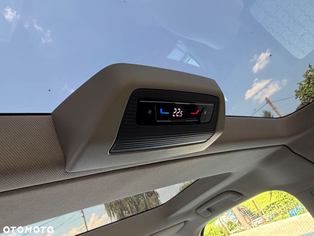 Volkswagen Multivan 2.0 TDI L2 Style DSG - 11