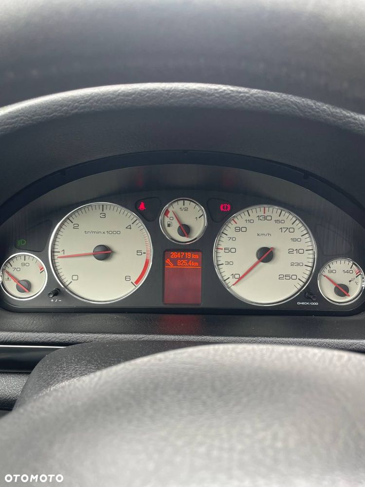 Peugeot 407 2.0 HDi Premium - 8