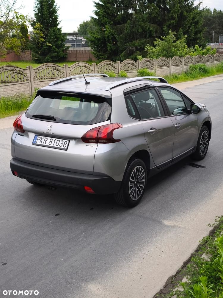 Peugeot 2008 - 10