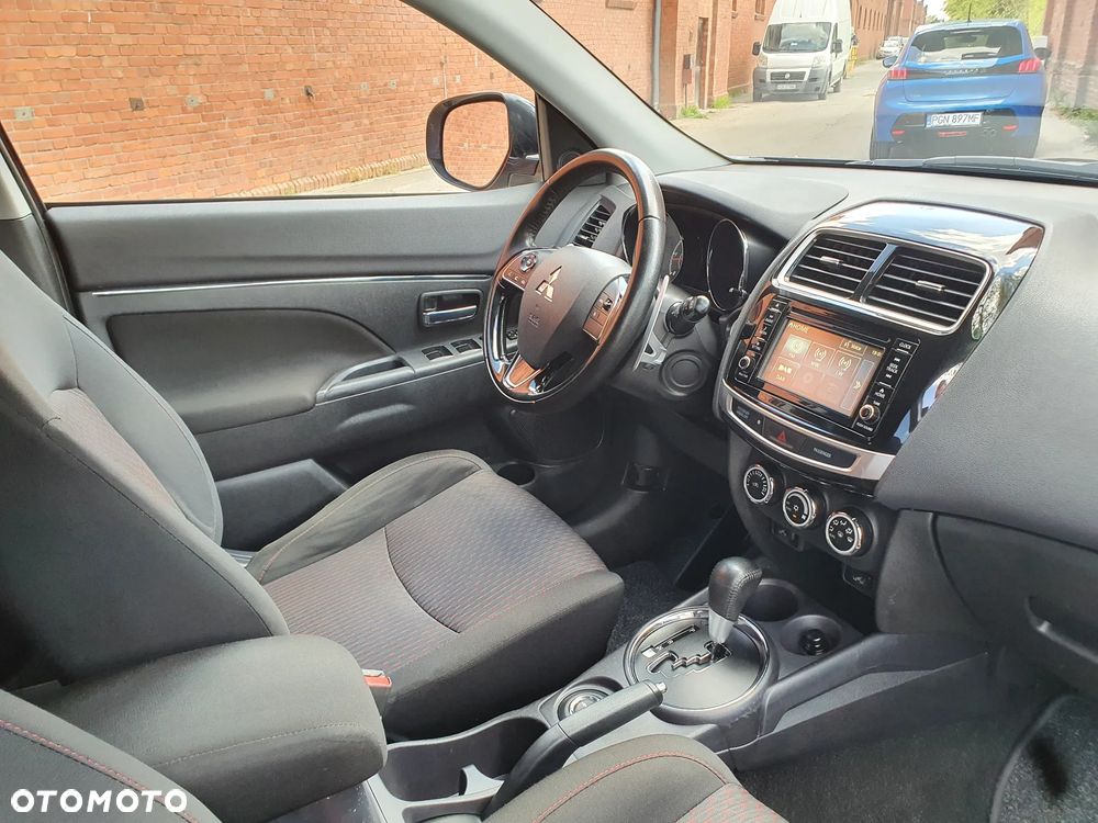 Mitsubishi ASX 2.2 DI-D 4WD Automatik Diamant Edition+ - 10