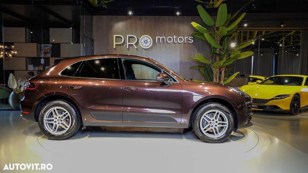 Porsche Macan - 3