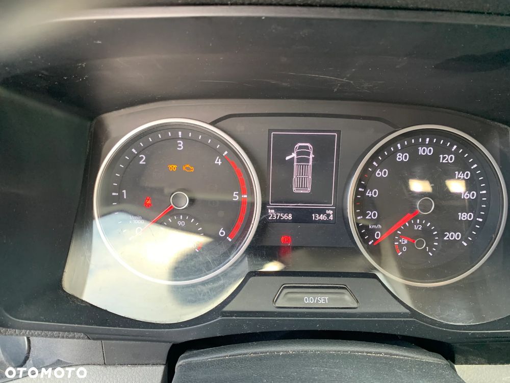 Volkswagen CRAFTER - 8