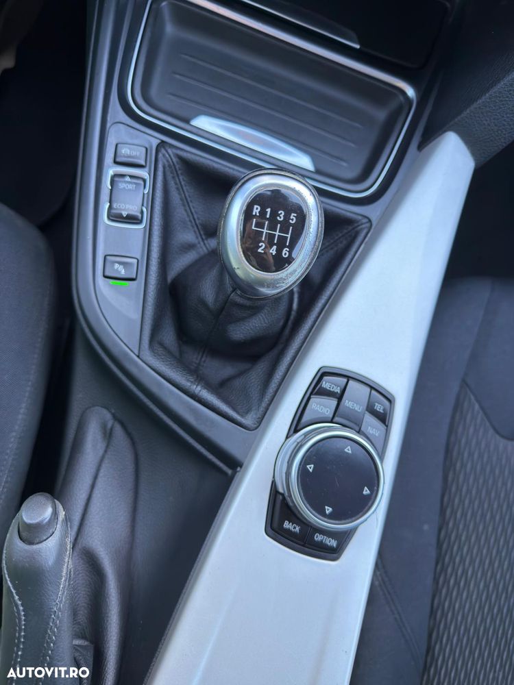 BMW Seria 3 318d - 17