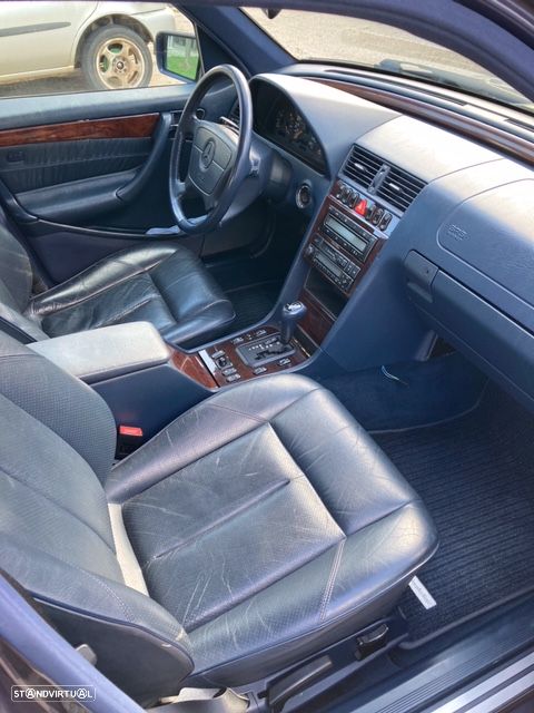Mercedes-Benz C 280 - 10