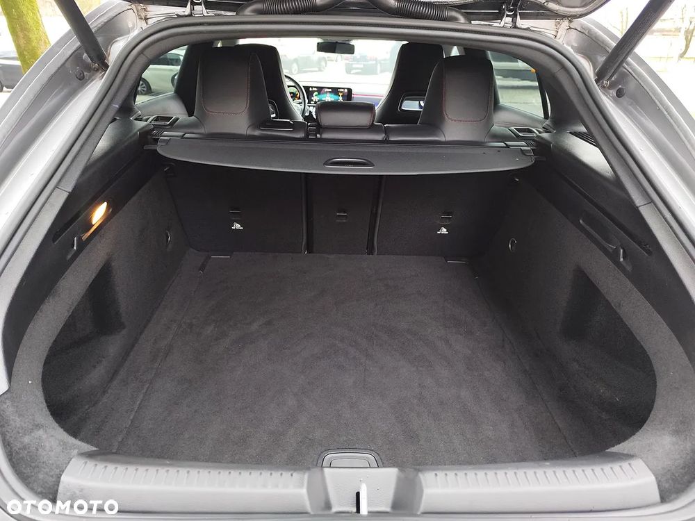 Mercedes-Benz CLA 200 Progressive 7G-DCT - 8