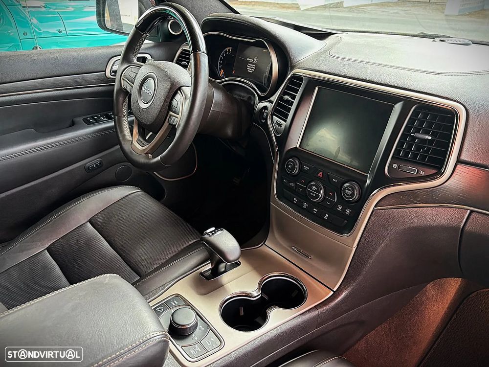 Jeep Grand Cherokee 5.7 V8 HEMI 4WD Auto Summit - 28