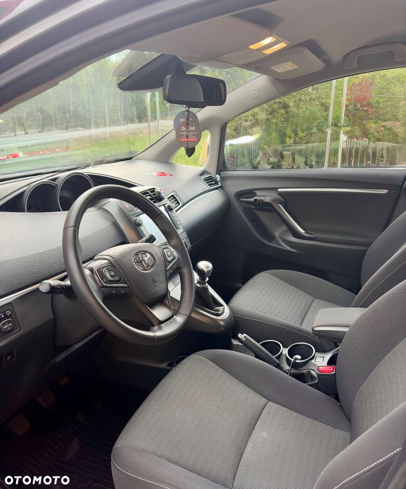 Toyota Verso 1.8 Premium 7os EU6 - 11