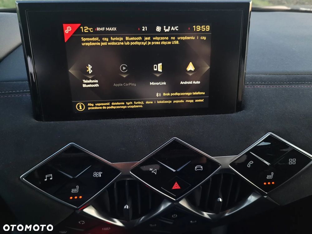 Citroën DS3 Crossback PureTech 100 PERFORMANCE LINE - 17