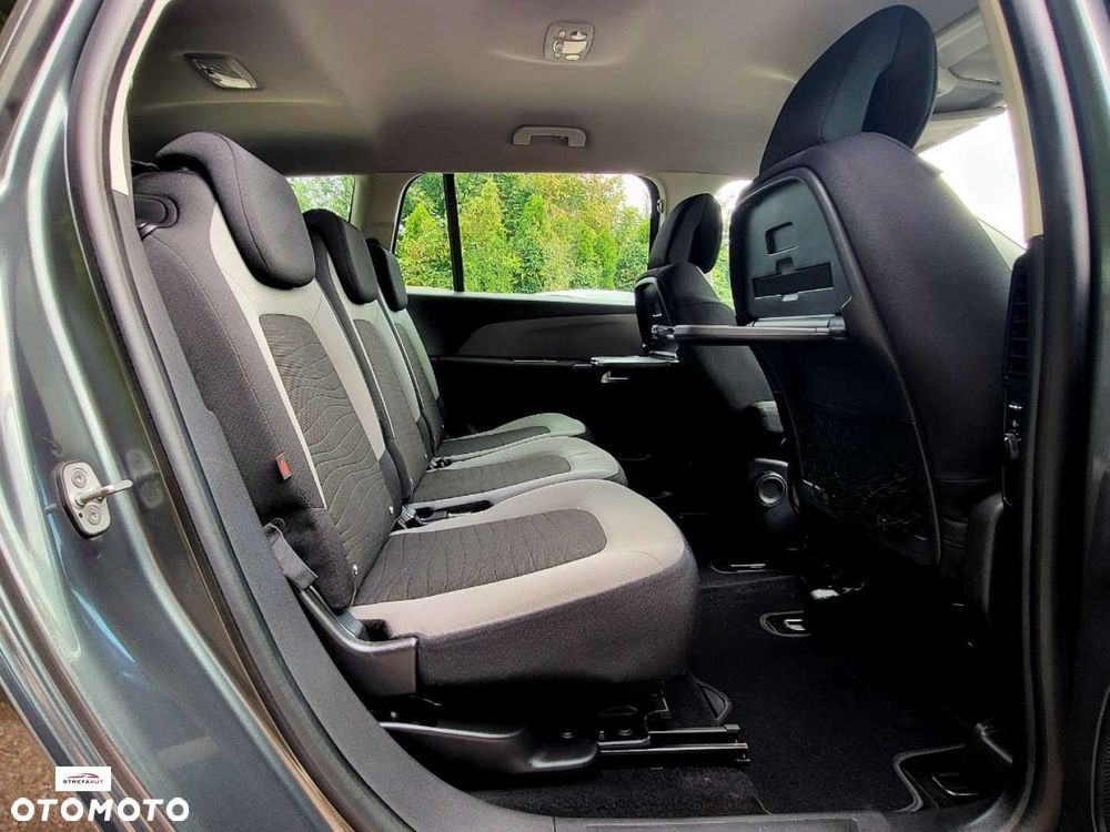 Citroën C4 Grand Picasso - 11