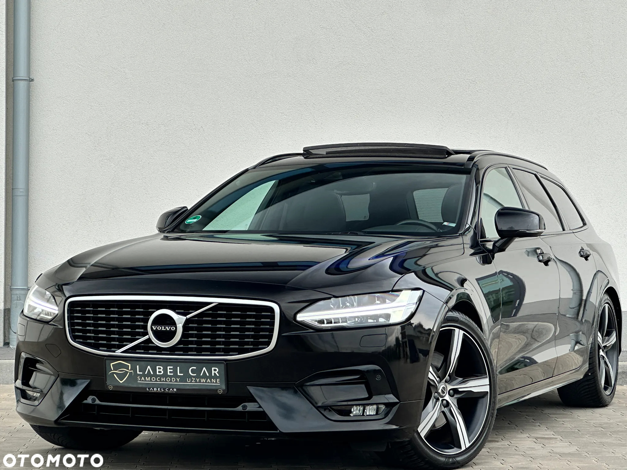 Volvo V90 D5 AWD Geartronic R Design - 4