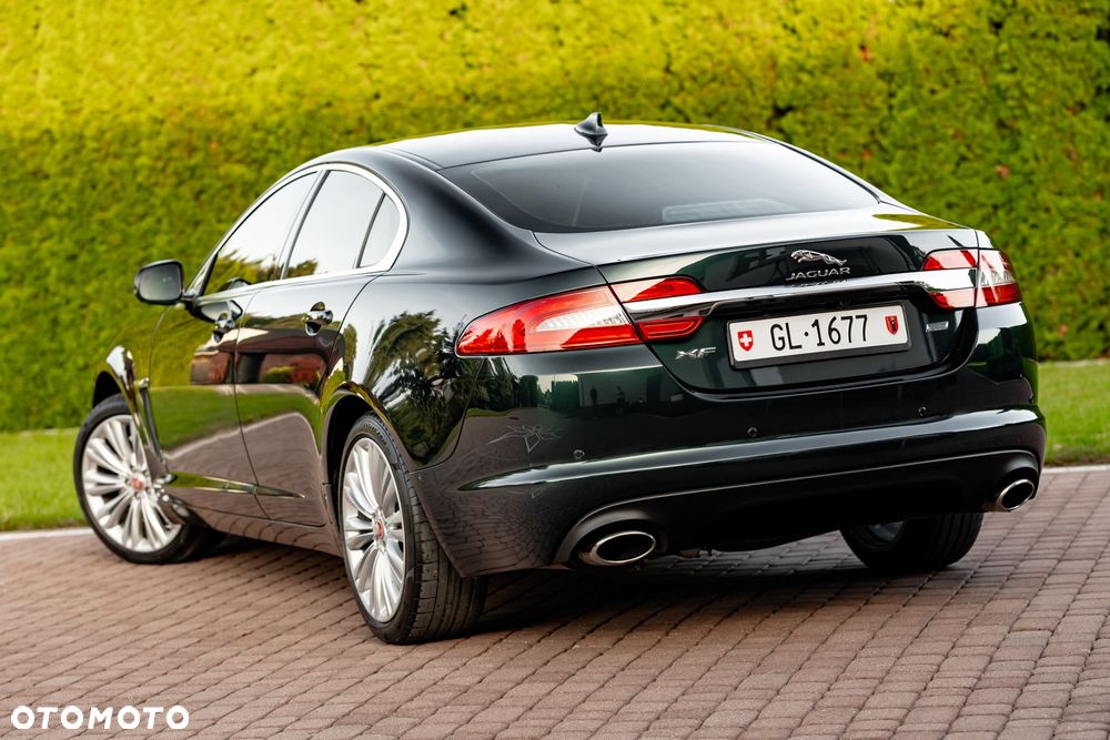 Jaguar XF 3.0 V6 Kompressor AWD - 13