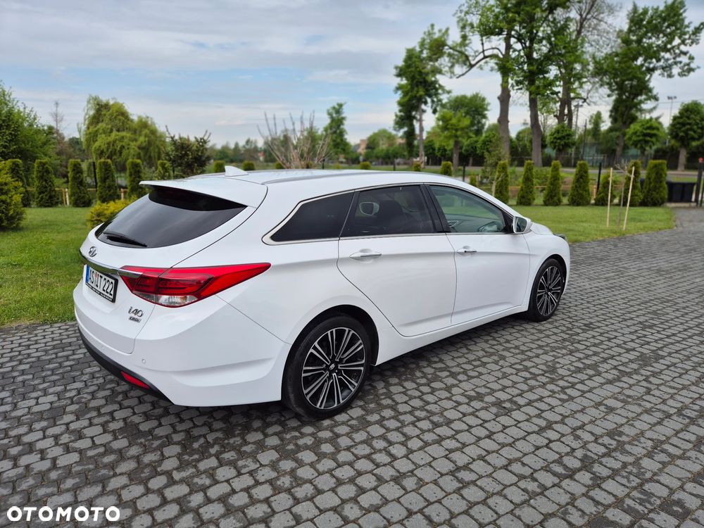 Hyundai i40 Kombi 1.7 CRDi DCT Premium - 25
