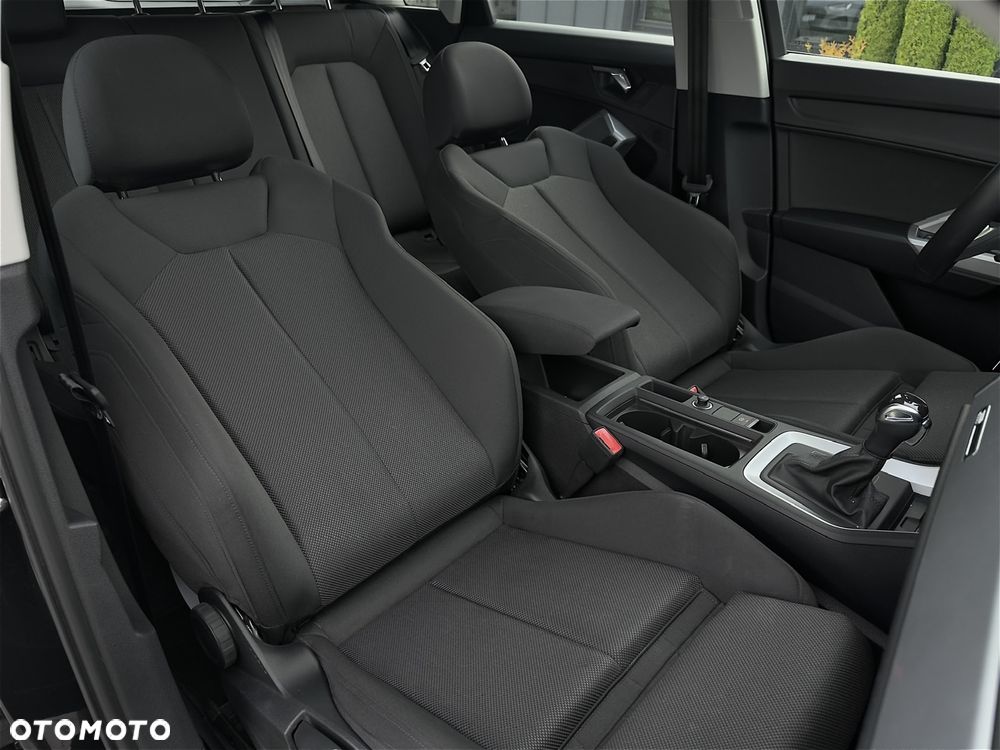 Audi Q3 45 TFSIe S tronic - 22