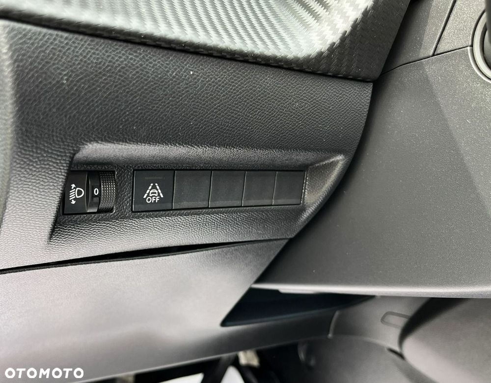 Peugeot 208 1.2 PureTech Active S&S - 31