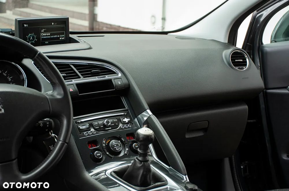 Peugeot 3008 PureTech 130 Style - 28