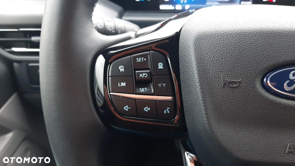 Ford Tourneo Custom 2.0 EcoBlue 320 L2 Titanium - 24