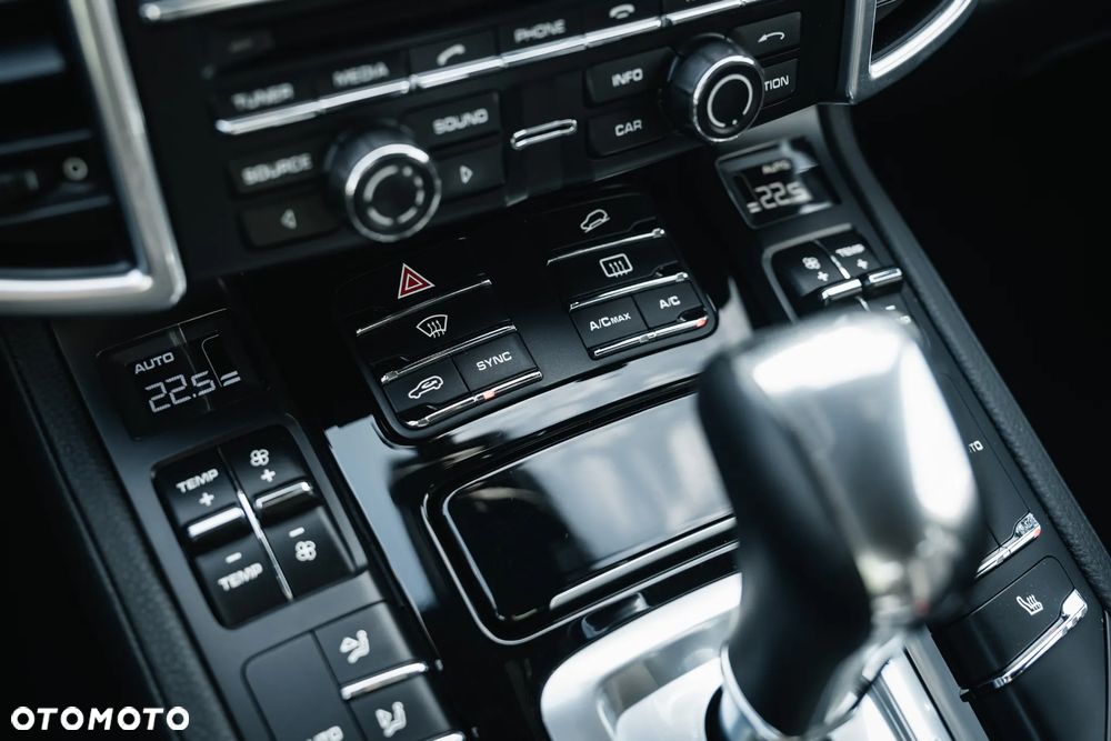 Porsche Cayenne S Diesel - 35