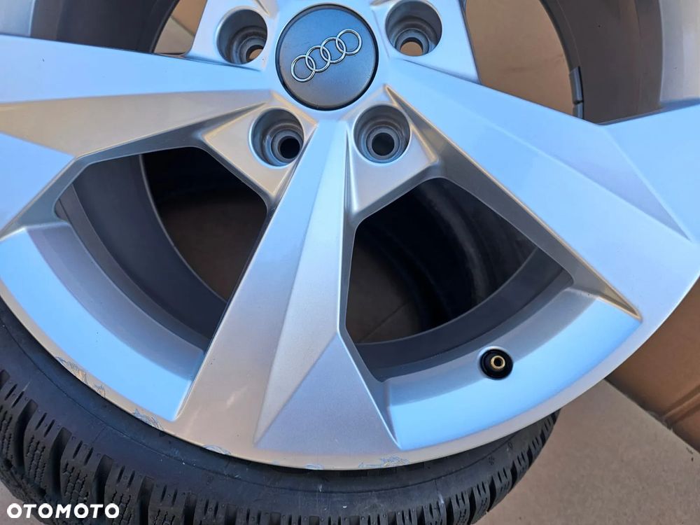 (F107) Audi OE A3 S3 / Zapas Volkswagen Seat Skoda / 8Y0601025CP / 8Jx18 ET46 5x112 - 4