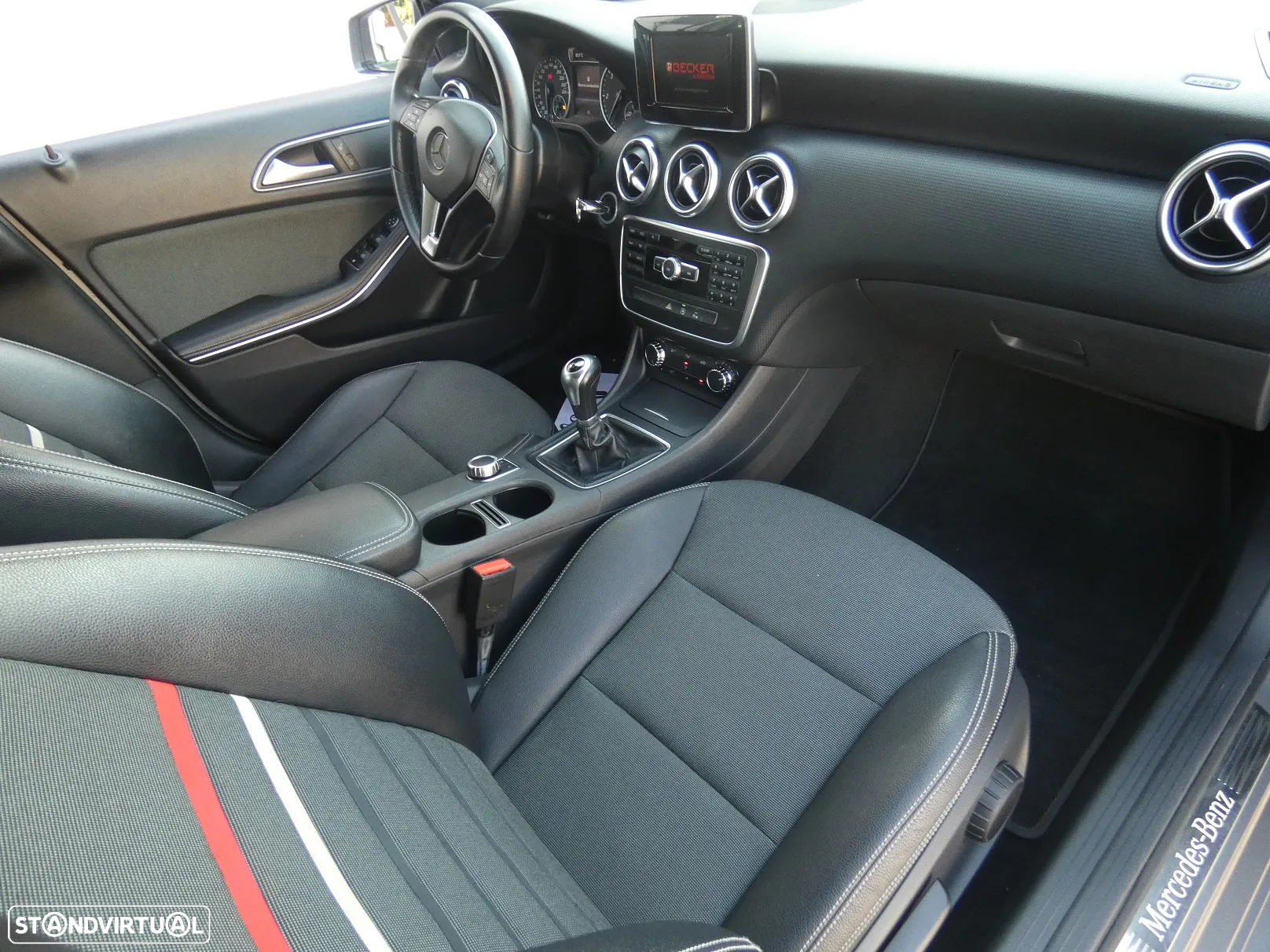 Mercedes-Benz A 180 d AMG Line - 13