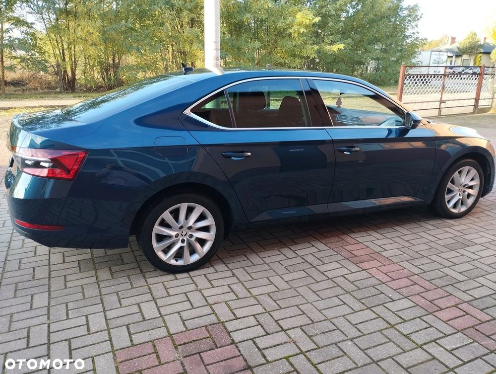 Skoda Superb 2.0 TDI SCR 4x4 Ambition DSG - 13