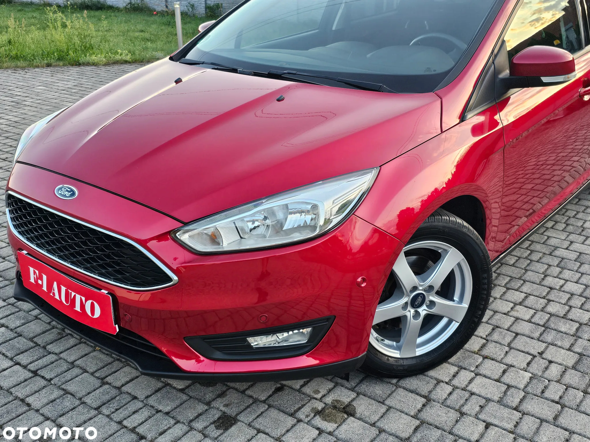Ford Focus Turnier 1.0 EcoBoost Start-Stopp-System ACTIVE X - 4