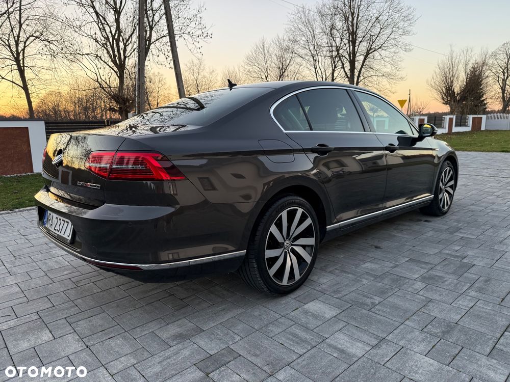 Volkswagen Passat 2.0 TDI BMT 4Mot Highline DSG - 16