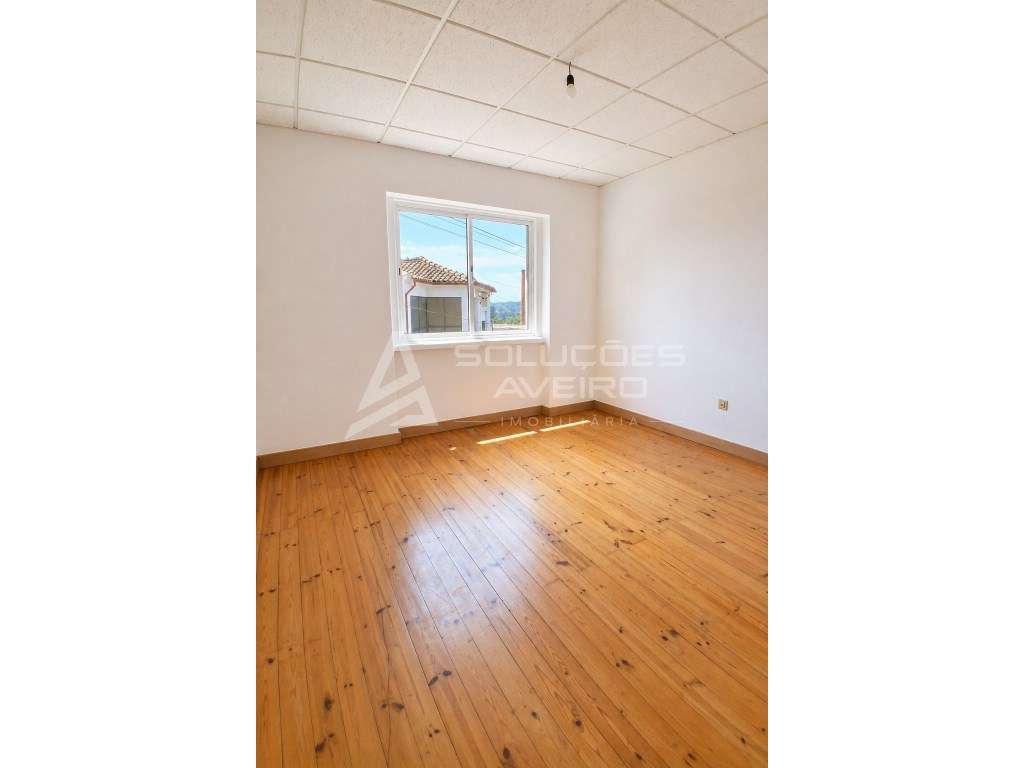 Apartamento T3 com Terraço e Garagem no Centro de Águeda - Grande imagem: 5/16