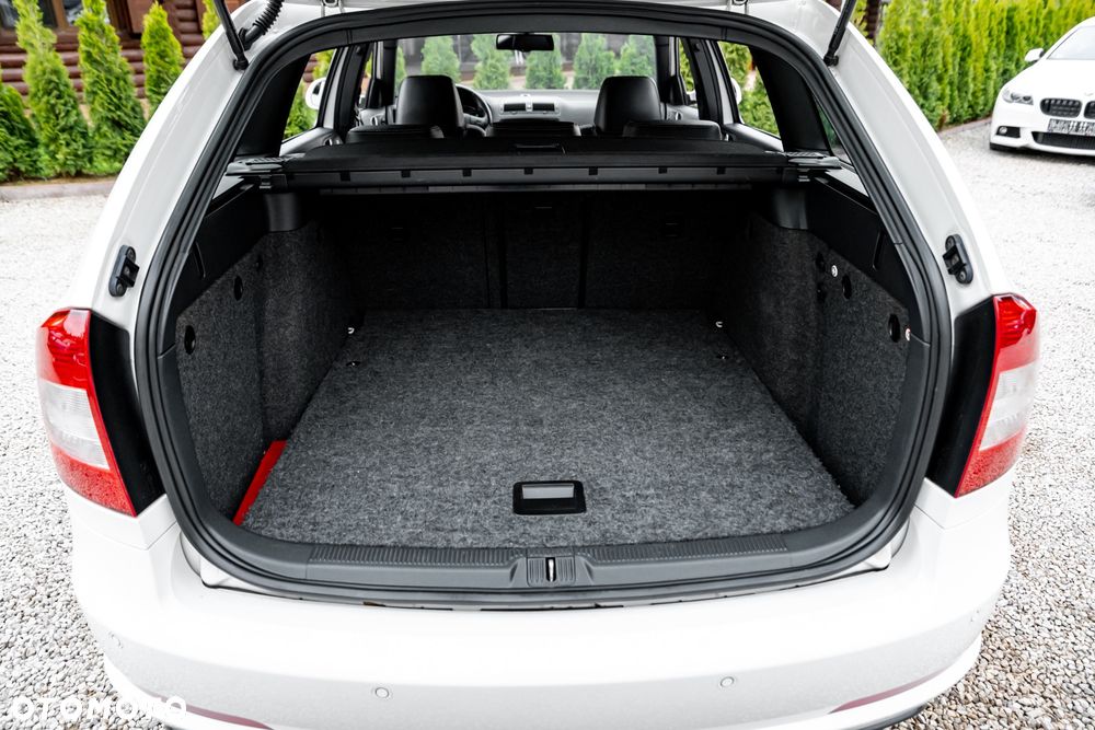 Skoda Octavia 2.0 TDI RS DSG - 21