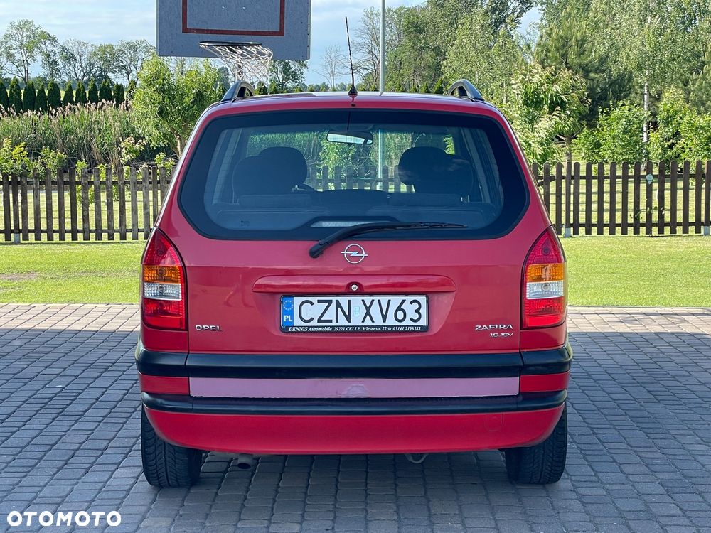 Opel Zafira 1.6 16V Elegance - 9