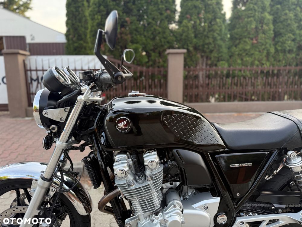 Honda CB - 22