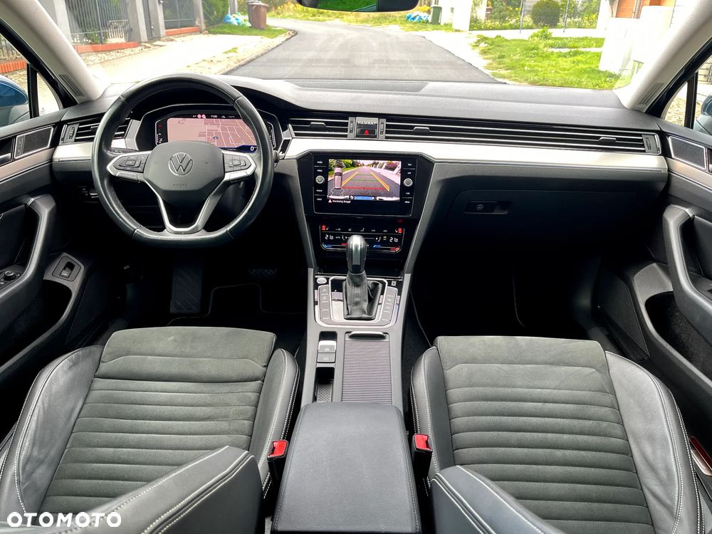 Volkswagen Passat 2.0 TDI Elegance DSG - 8