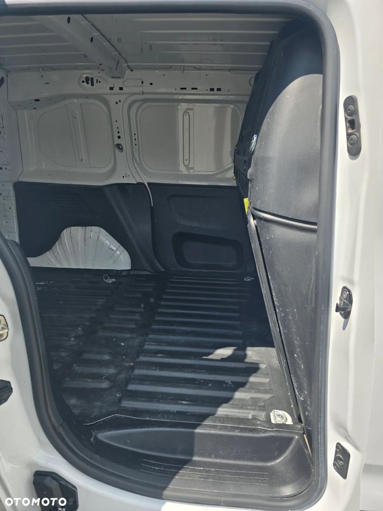 Peugeot Partner - 11