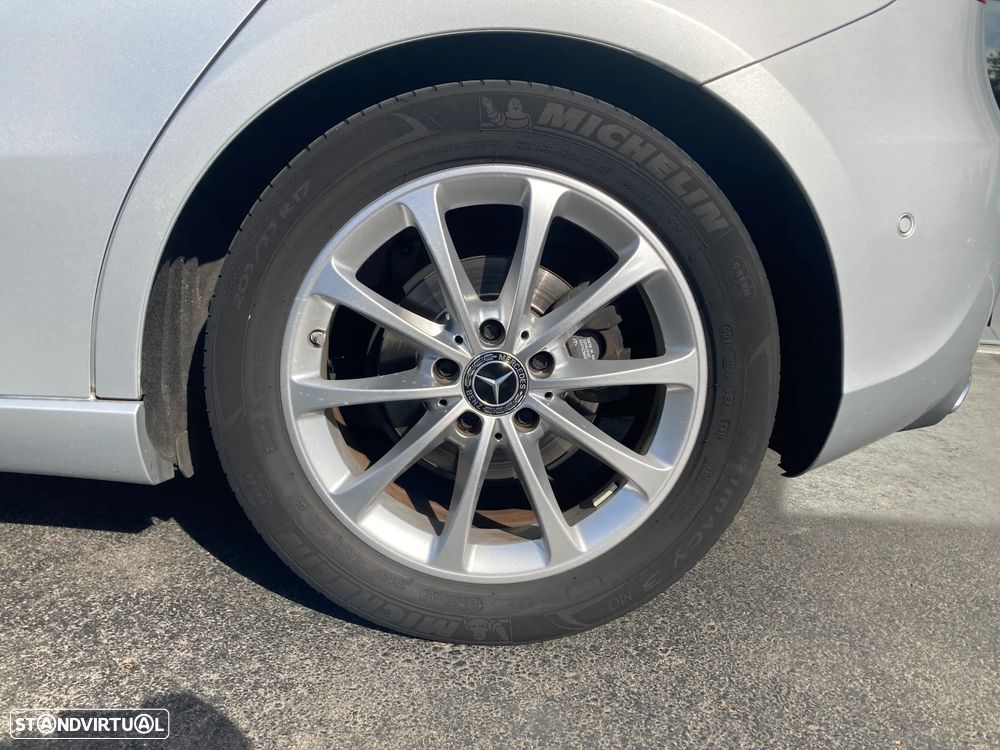 Mercedes-Benz A 180 d Progressive Aut. - 11
