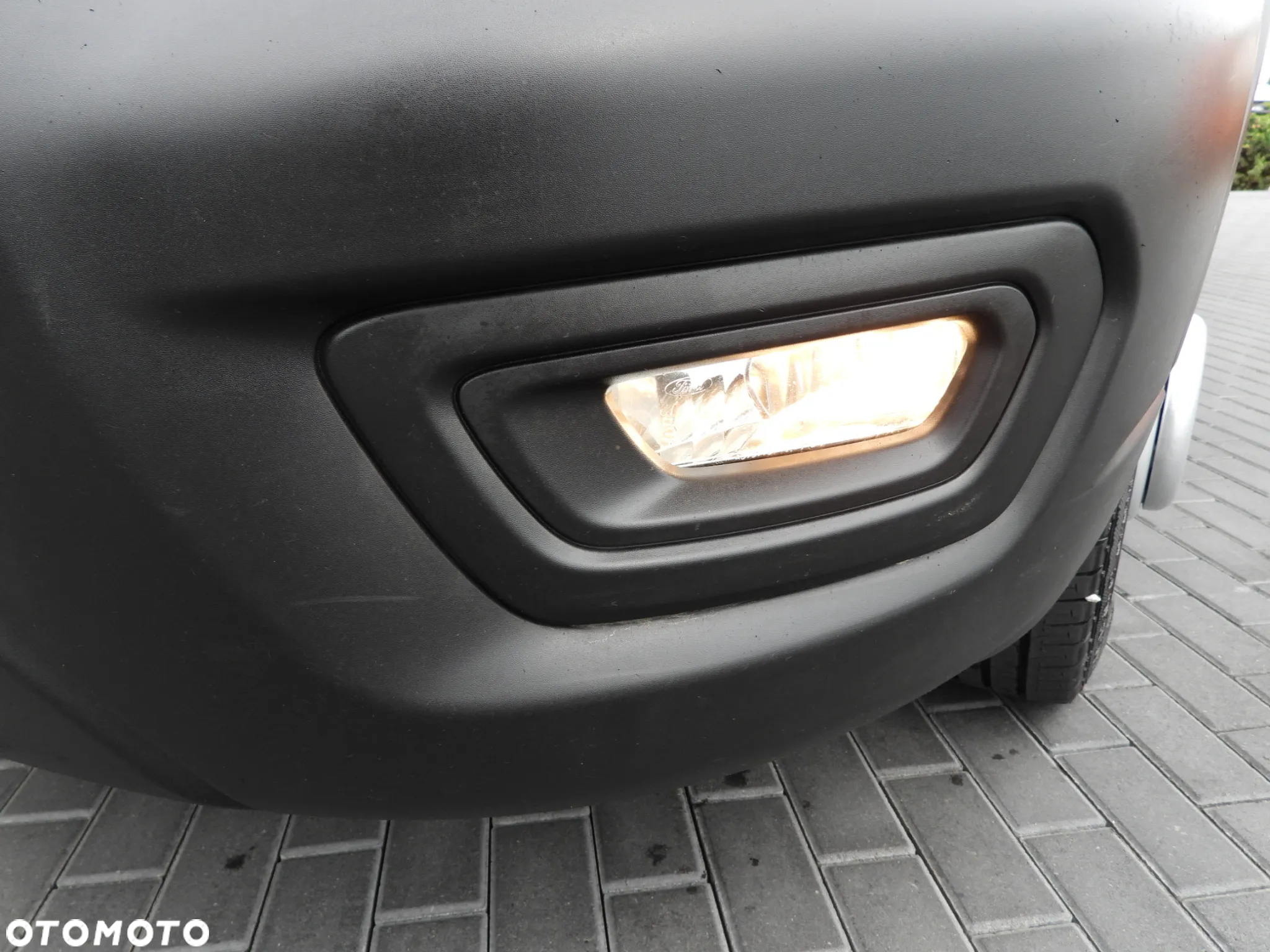 Ford TRANSIT KONTENER / CHŁODNIA 5*C / TEMPOMAT LEDY BLIŹNIACZE KOŁA KLIMATYZACJA 130KM [ U89312 ] - 20