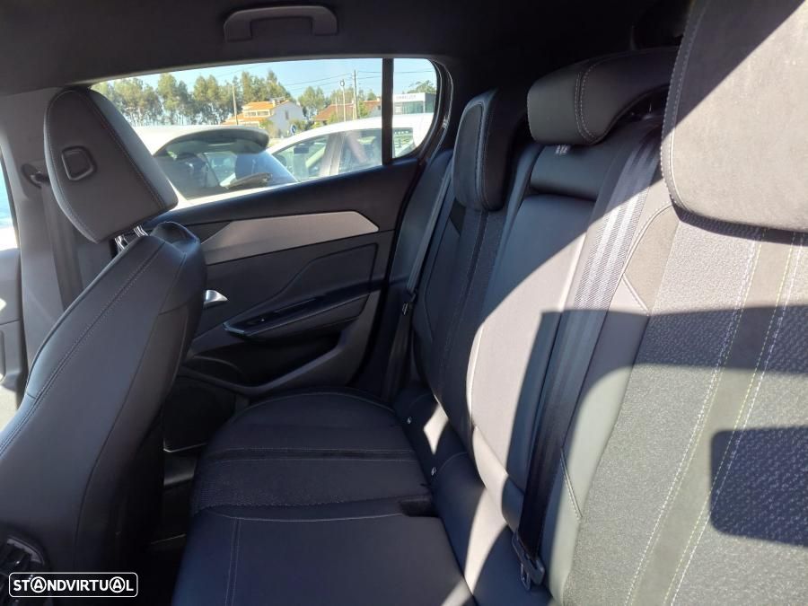 Peugeot 308 1.6 Hybrid GT e-EAT8 - 8